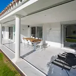 Family villa Altos Reales Marbella